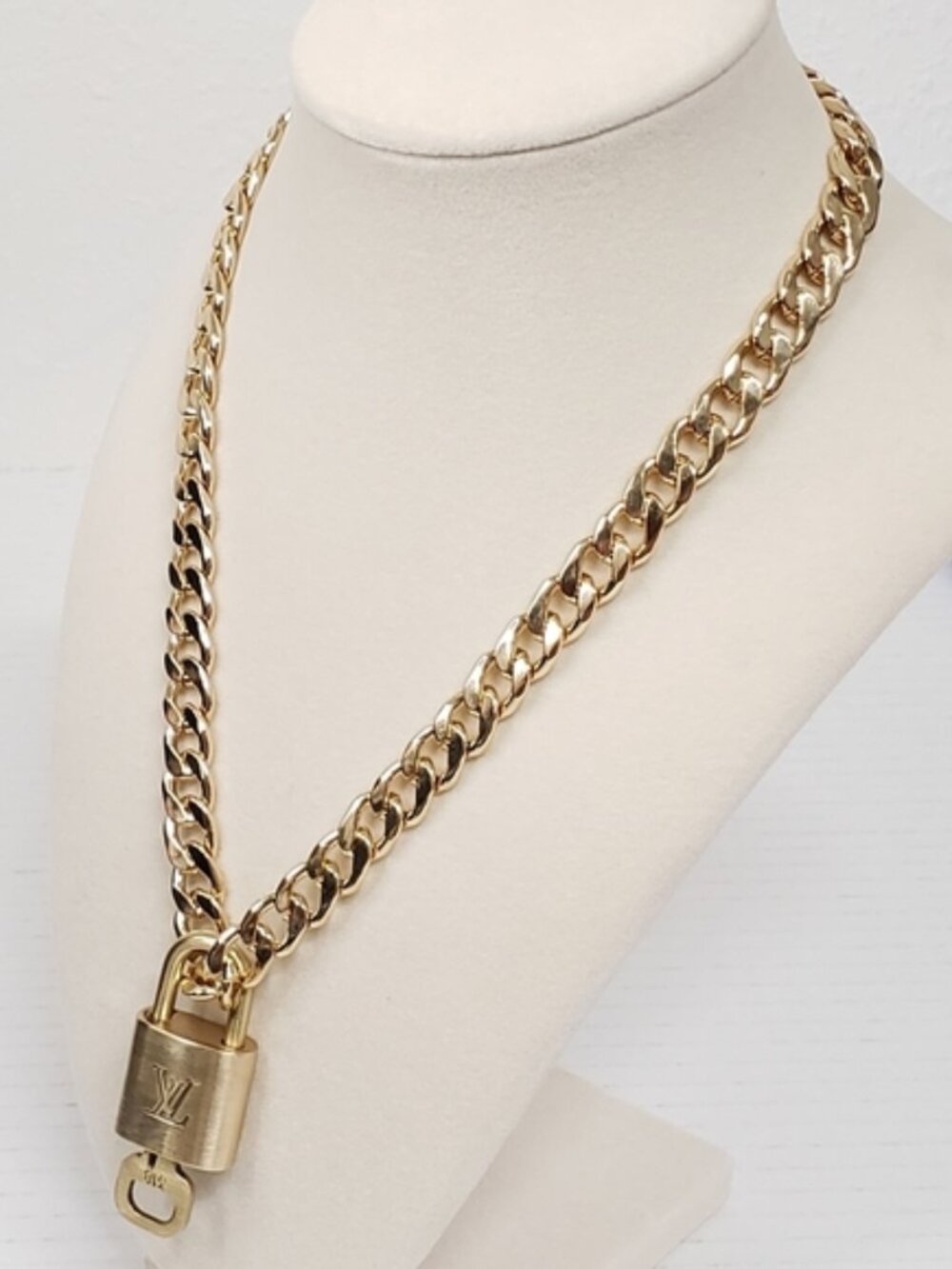 Authentic Louis Vuitton Padlock Gold Pendant with Fashion Cuban Plated Chain - Picture 3 of 12